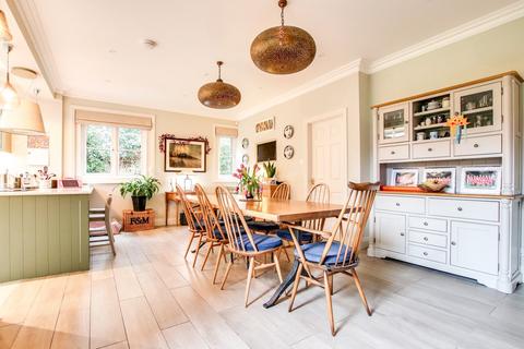Miranda Lodge Broadlands Road, Brockenhurst, SO42 7SX