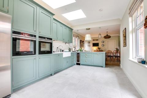 Miranda Lodge Broadlands Road, Brockenhurst, SO42 7SX