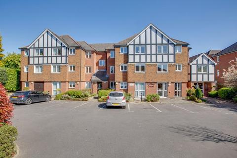 2 bedroom flat for sale, Archer Court, Chesham Road, Amersham, Buckinghamshire, HP6 5UL