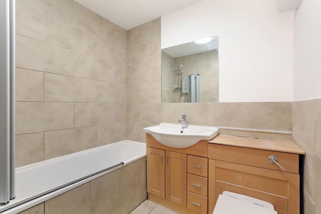 Bathroom.jpeg