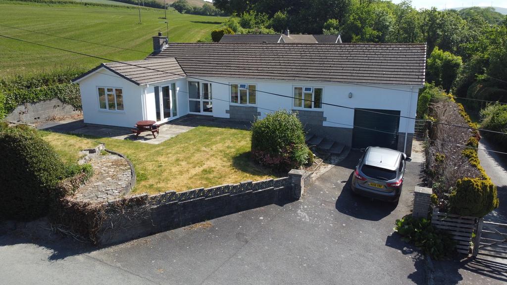 DB9 F607 C-C1 BF-4 C65-A394-0336 A778 E72 E 1 105 c.jpeg