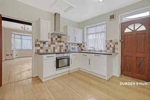 2 bedroom detached bungalow for sale, Walden Way, Hornchurch, RM11