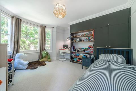 1 Norman Avenue, Twickenham, TW1 2LY