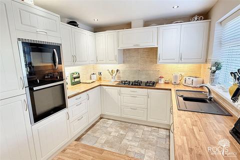 23 Spackman Close, Thatcham, RG19 3FE