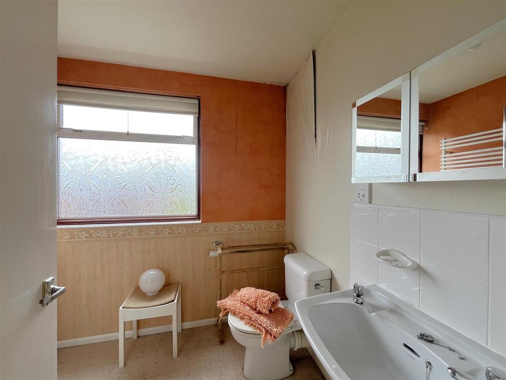 IMG 8782 - new shower room .JPG