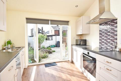 2 bedroom end of terrace house for sale, Birch Grove, Harrogate