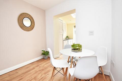 48 Birch Grove, Harrogate, HG1 4HR