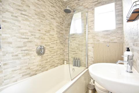48 Birch Grove, Harrogate, HG1 4HR