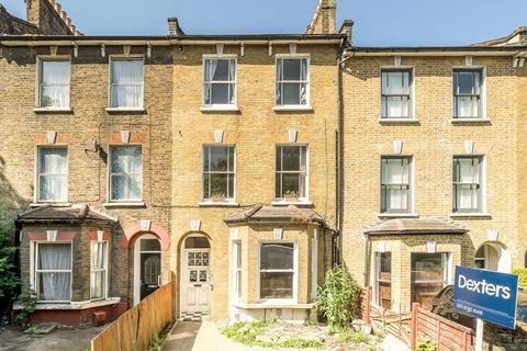 1 bedroom flat to rent, Lausanne Road, London SE15