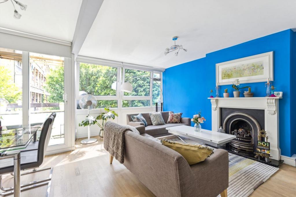 Apartment in London - View 3