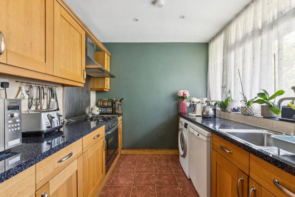 Apartment in London - View 4