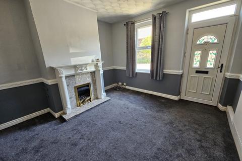 2 bedroom house to rent, Hill Street, Ardsley