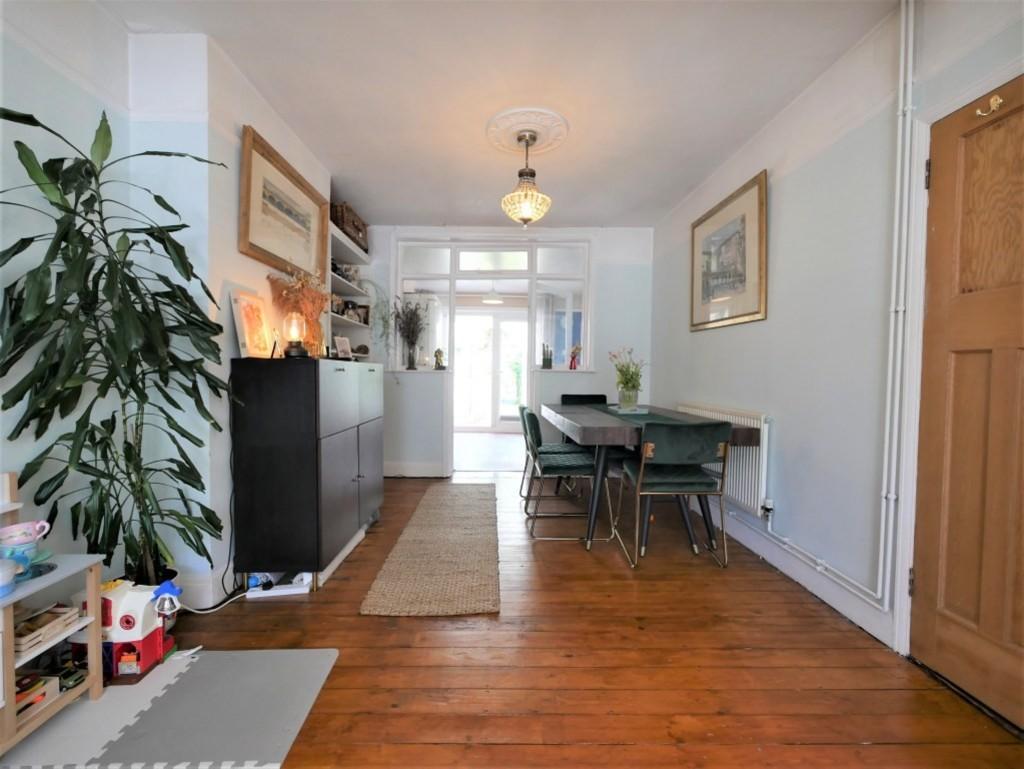 Sitting and family room3