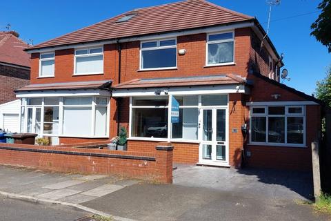 Sunnyfield Road, Prestwich, M25