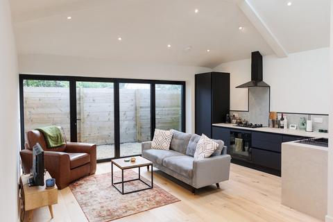 1 bedroom semi-detached bungalow for sale, Homewood Road, Langton Green