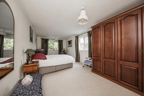 undefined, Sandown Park, Tunbridge Wells