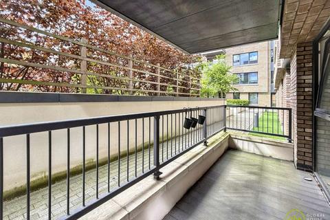 undefined, 4 Gullivers Walk, Surrey Quays, London