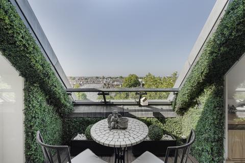 4 bedroom flat for sale, Drayton Gardens, London SW10