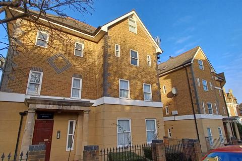1 bedroom apartment to rent, St. Margarets Street, Rochester