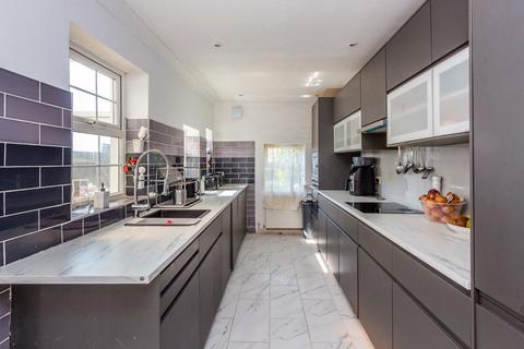 46 Irchester Road, Rushden, NN10 9XE