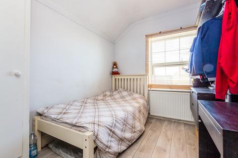 46 Irchester Road, Rushden, NN10 9XE