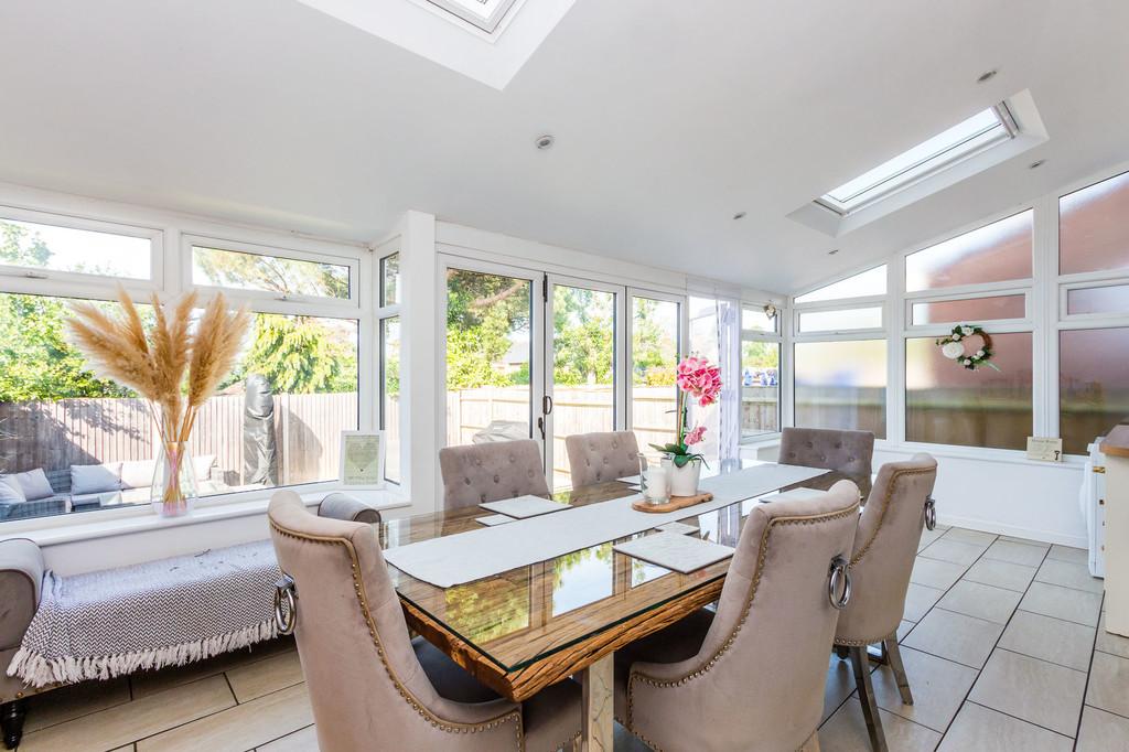 Sun Room/Dining Room