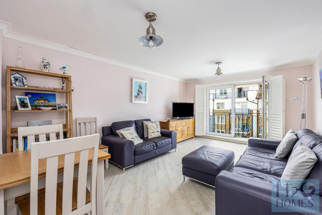 Collingwood Court, 13-005