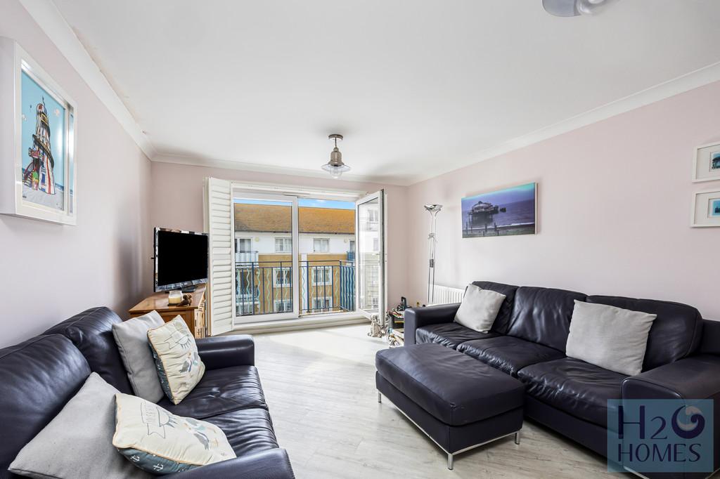 Collingwood Court, 13-006