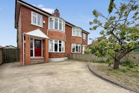 3 bedroom semi-detached house for sale, Briardene Avenue, Scarborough YO12