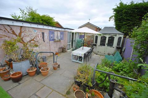 2 bedroom semi-detached bungalow for sale, Saffron Close, Doncaster DN11