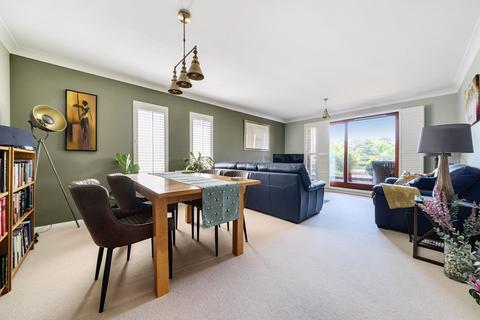 24 Forest Close, Chislehurst, BR7 5QS