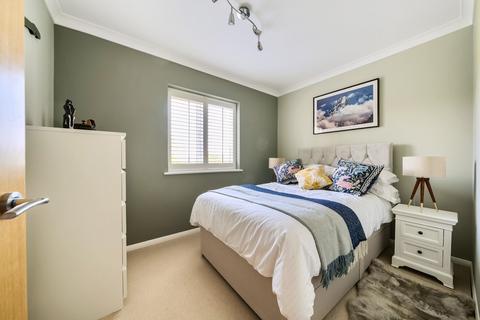 24 Forest Close, Chislehurst, BR7 5QS