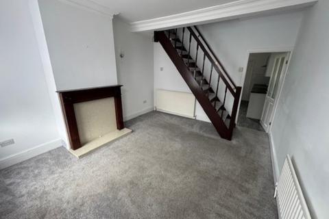 2 bedroom terraced house for sale, George Street, South Hiendley