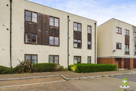 2 bedroom flat for sale, GREENLANDS ROAD, BASINGSTOKE, HAMPSHIRE, RG24