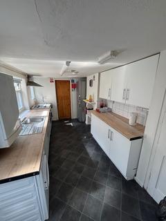 1 bedroom in a house share to rent, Cardigan Street, Luton LU1