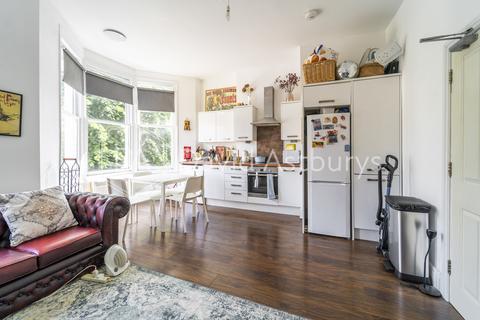 1 bedroom apartment to rent, Ossian Road, Couch End, London