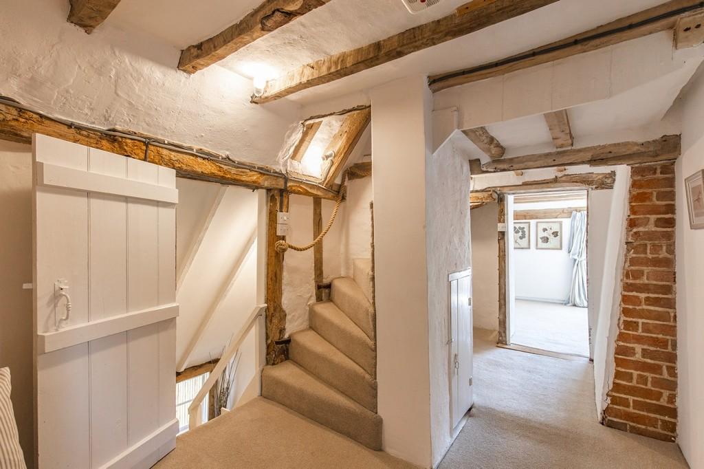 White Cottage House -15