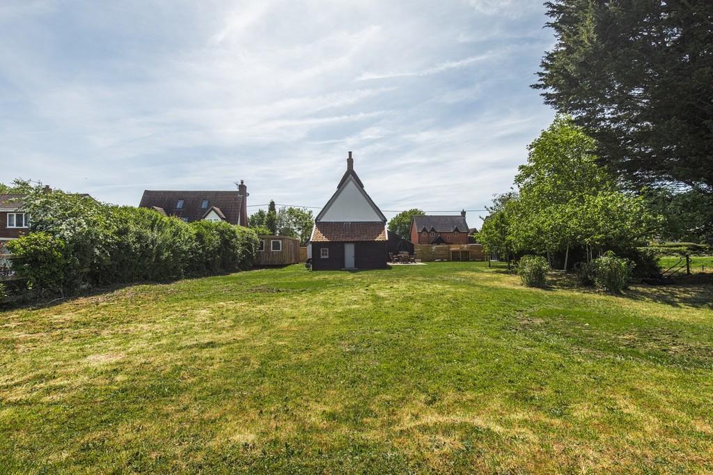 White Cottage House -93