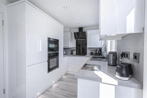 155 Duddingston Drive, Kirkcaldy, KY2 6XQ