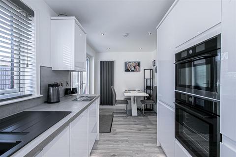 155 Duddingston Drive, Kirkcaldy, KY2 6XQ