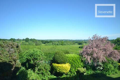 2 bedroom ground floor flat for sale, Bower Court, Epping