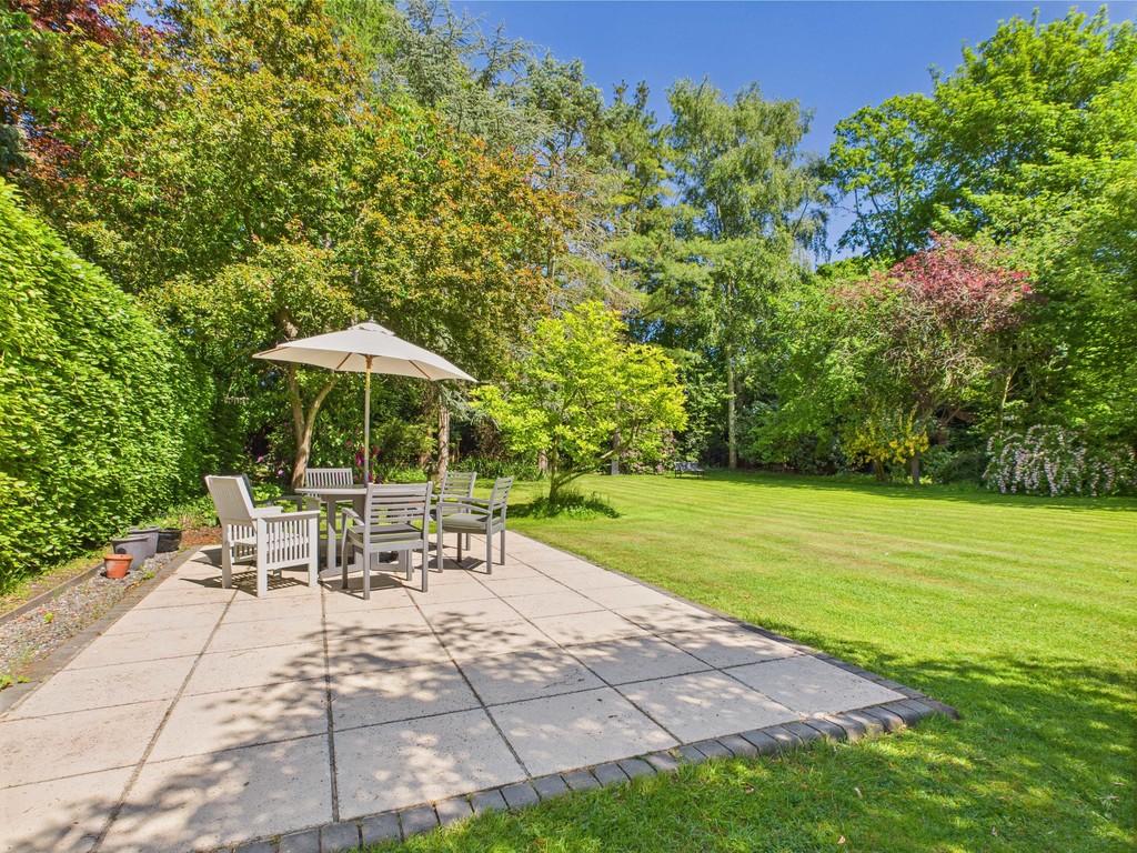 Cam04092 g0 pr0063 still007