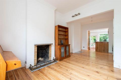 4 bedroom house for sale, Falkland Road, London