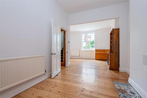 4 bedroom house for sale, Falkland Road, London