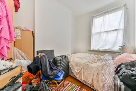 2 bedroom flat for sale, Pratt Street, Camden Town, London, NW1
