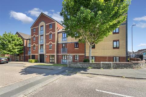 26 Crates Close, Kingswood, Bristol, BS15 4AF
