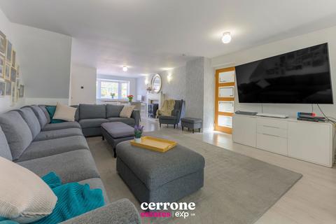 21 Beaumont Lawns, Marlbrook, Bromsgrove, B60 1HZ
