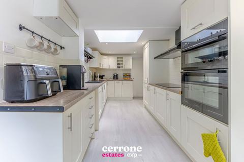21 Beaumont Lawns, Marlbrook, Bromsgrove, B60 1HZ