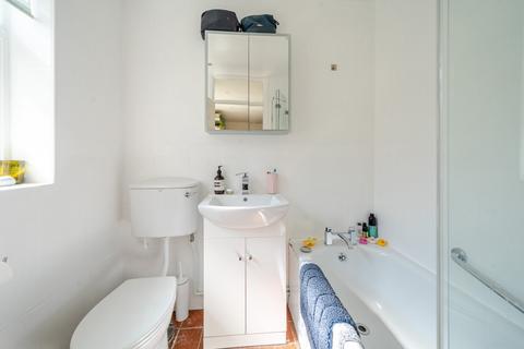 28 Yew Tree Road, Beckenham, BR3 4HT