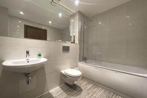 2 bedroom apartment to rent, Wote Street, Hampshire RG21